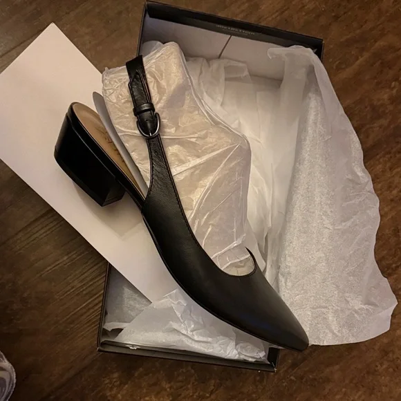 Naturalizer Black Leather Slingback Heels - Picture 7 of 9